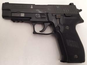                                Pistolet  Sig Sauer P226 MK 25 (arme occasion, Bon état)