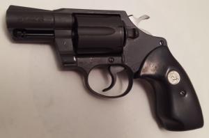                          Revolver Colt Commando (arme occasion, bon état)