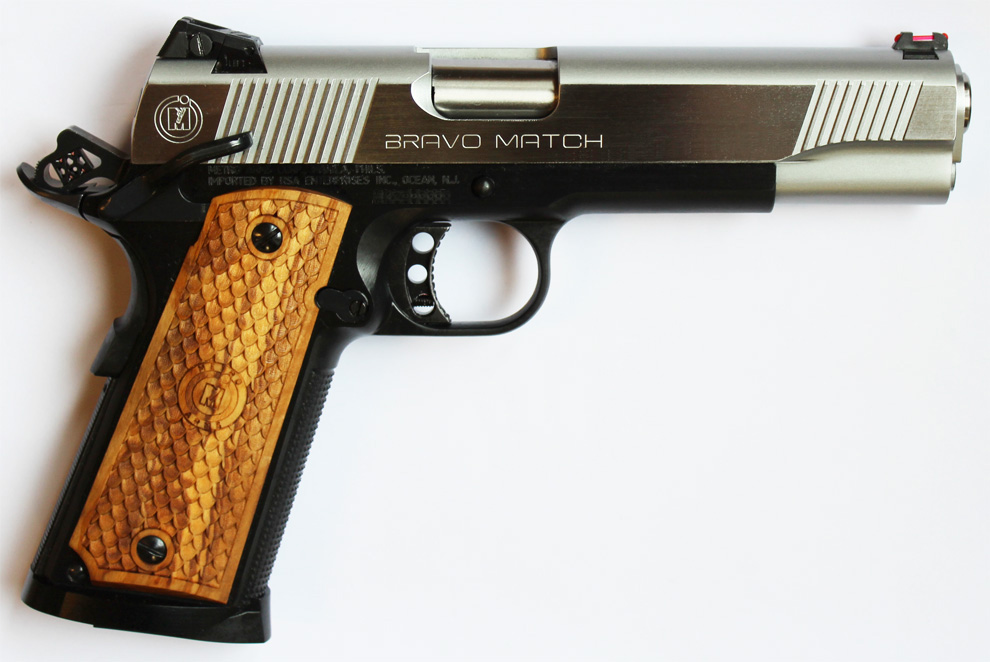 Pistolet American Classic TROPHY Dualtone Bravo série match - cliquer pour agrandir 