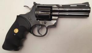                       Revolver   Colt Python (arme occasion, très bon état)