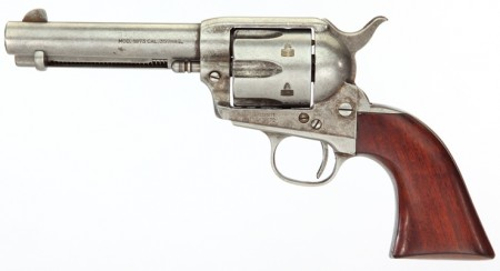 Revolver Uberti 1873 CATTLEMAN Antique - Cliquer pour agrandir