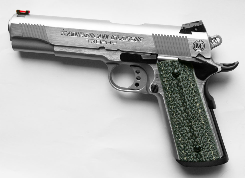 Pistolet MAC American Classic TROPHY avec plaquettes VZ Grips - Cliquer pour agrandir Pistolet MAC American Classic TROPHY avec plaquettes VZ Grips - Cliquer pour agrandir