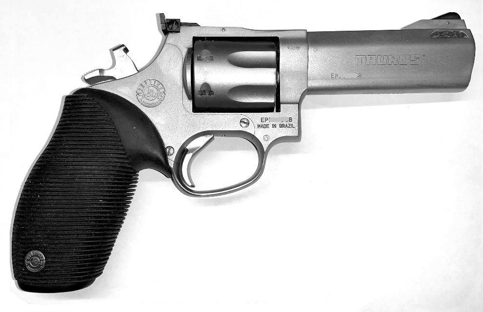 Pistolet TAURUS 627 Tracker 4