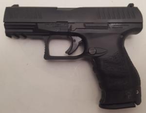              Pistolet  WALTHER PPQ M2 (arme occasion, Excellent état)