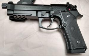               Pistolet     Beretta 92 M9 A3 (arme occasion, état neuf)